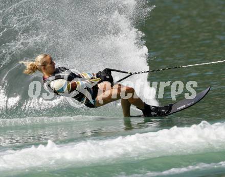 Wasserski. Austrian Nationals.  Slalom. Tina Rauchenwald. Lendorf, 25.7.2009.
Foto: Kuess
---
pressefotos, pressefotografie, kuess, qs, qspictures, sport, bild, bilder, bilddatenbank