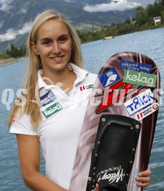 Wasserski. Austrian Nationals.  Tina Rauchenwald.  Lendorf, 25.7.2009.
Foto: Kuess
---
pressefotos, pressefotografie, kuess, qs, qspictures, sport, bild, bilder, bilddatenbank