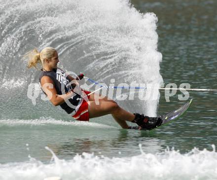 Wasserski. Austrian Nationals.  Slalom. Irena Rohrer. Lendorf, 25.7.2009.
Foto: Kuess
---
pressefotos, pressefotografie, kuess, qs, qspictures, sport, bild, bilder, bilddatenbank