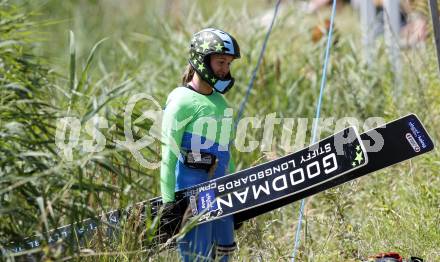 Wasserski. Oesterreichische Meisterschaft. Springen. Rauchenwald Tina. Lendorf, 26.7.2009.
Foto: Kuess
---
pressefotos, pressefotografie, kuess, qs, qspictures, sport, bild, bilder, bilddatenbank