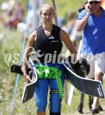 Wasserski. Oesterreichische Meisterschaft. Springen. Rauchenwald Tina. Lendorf, 26.7.2009.
Foto: Kuess
---
pressefotos, pressefotografie, kuess, qs, qspictures, sport, bild, bilder, bilddatenbank