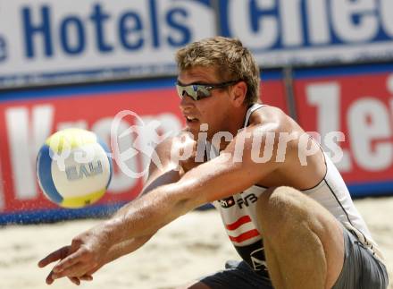 Beach Volleyball. RINNER Felix (AUT). Klagenfurt, 29.7.2009.
Foto: Kuess 

---
pressefotos, pressefotografie, kuess, qs, qspictures, sport, bild, bilder, bilddatenbank