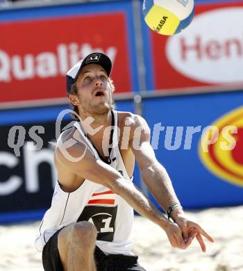 Beach Volleyball. HUBER Alexander (AUT). Klagenfurt, 29.7.2009.
Foto: Kuess 

---
pressefotos, pressefotografie, kuess, qs, qspictures, sport, bild, bilder, bilddatenbank