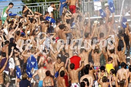 Beach Volleyball. Fans. Klagenfurt, 29.7.2009.
Foto: Kuess 

---
pressefotos, pressefotografie, kuess, qs, qspictures, sport, bild, bilder, bilddatenbank