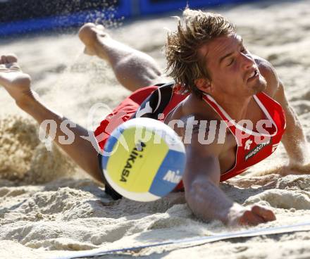 Beach Volleyball. LEEB Michael (AUT). Klagenfurt, 29.7.2009.
Foto: Kuess 

---
pressefotos, pressefotografie, kuess, qs, qspictures, sport, bild, bilder, bilddatenbank