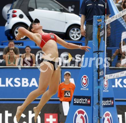 Beach Volleyball.  Christina Gschweidl. Klagenfurt, 28.7.2009.
Foto: Kuess
---
pressefotos, pressefotografie, kuess, qs, qspictures, sport, bild, bilder, bilddatenbank