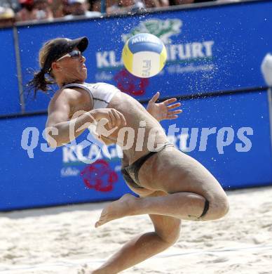 Beachvolleyball. MONTAGNOLLI Sara,  (AUT). Klagenfurt, 31.7.2009.
Foto: Kuess 

---
pressefotos, pressefotografie, kuess, qs, qspictures, sport, bild, bilder, bilddatenbank