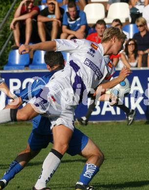 Fussball. Regionalliga. SAK gegen St. Veit.  Isopp Johannes (SAK), Novak Michael (St.Veit). Klagenfurt, 7.8.2009. 
Foto: Kuess

---
pressefotos, pressefotografie, kuess, qs, qspictures, sport, bild, bilder, bilddatenbank