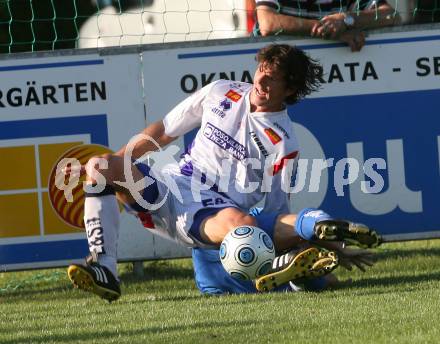 Fussball. Regionalliga. SAK gegen St. Veit.  Kriznik Marko (SAK), Hoelbling Patrick (St.Veit). Klagenfurt, 7.8.2009. 
Foto: Kuess

---
pressefotos, pressefotografie, kuess, qs, qspictures, sport, bild, bilder, bilddatenbank