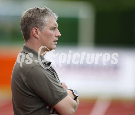 Fussball Regionalliga. WAC/St. Andrae gegen St. Stefan/Lav. Trainer Johann Dorner (St. Stefan). Wolfsberg, am 7.8.2009.
Foto: Kuess
---
pressefotos, pressefotografie, kuess, qs, qspictures, sport, bild, bilder, bilddatenbank