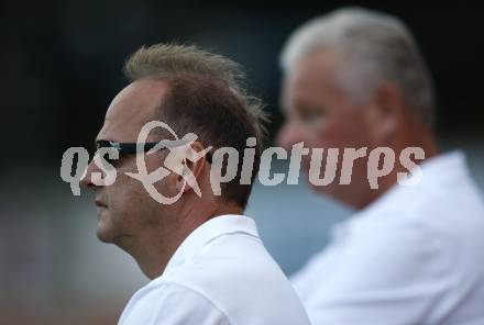 Fussball Regionalliga. WAC/St. Andrae gegen St. Stefan/Lav. Trainer Hans Peter Buchleitner, Reinhard Tellian (WAC/St. Andrae). Wolfsberg, am 7.8.2009.
Foto: Kuess
---
pressefotos, pressefotografie, kuess, qs, qspictures, sport, bild, bilder, bilddatenbank