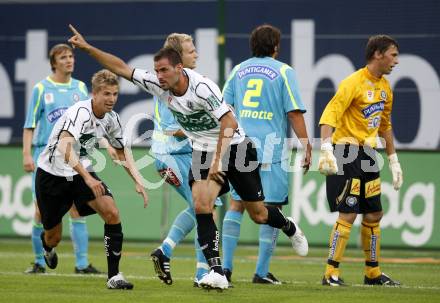 Fussball. Tipp3-Bundesliga. SK Austria Kelag Kaernten  gegen SK Sturm Graz. Torjubel Oliver Pusztai (Austria Kaernten). Klagenfurt, 9.8.2009 
Foto: Kuess

---
pressefotos, pressefotografie, kuess, qs, qspictures, sport, bild, bilder, bilddatenbank