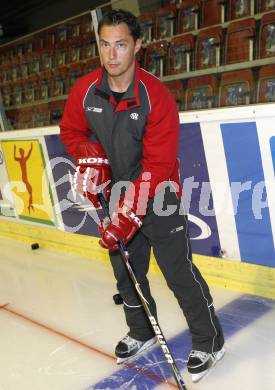 EBEL. Eishockey Bundesliga. Trainingsbeginn KAC. Tormanntrainer Michael Suttnig. Klagenfurt, am 10.8.2009.
Foto: Kuess 
---
pressefotos, pressefotografie, kuess, qs, qspictures, sport, bild, bilder, bilddatenbank