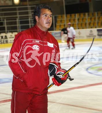 EBEL. Eishockey Bundesliga. Trainingsbeginn KAC. Trainer Many Viveiros. Klagenfurt, am 10.8.2009.
Foto: Kuess 
---
pressefotos, pressefotografie, kuess, qs, qspictures, sport, bild, bilder, bilddatenbank