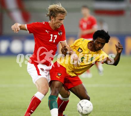 Fussball. Laenderspiel. Oesterreich gegen Kamerun. Marc Janko, (Oesterreich), Nicolas Nkoulou (Kamerun).  Klagenfurt, 11.9.2009.
Foto: Kuess

---
pressefotos, pressefotografie, kuess, qs, qspictures, sport, bild, bilder, bilddatenbank