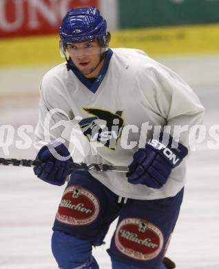 EBEL. Eishockey Bundesliga. Training VSV. Benjamin Petrik. Villach, am 10.8.2009.
Foto: Kuess
---
pressefotos, pressefotografie, kuess, qs, qspictures, sport, bild, bilder, bilddatenbank