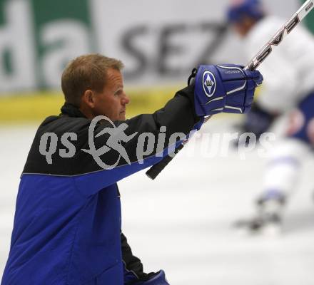 EBEL. Eishockey Bundesliga. Training VSV. Trainer Johan Stroemwall. Villach, am 10.8.2009.
Foto: Kuess
---
pressefotos, pressefotografie, kuess, qs, qspictures, sport, bild, bilder, bilddatenbank