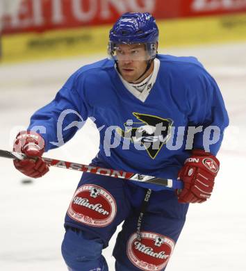 EBEL. Eishockey Bundesliga. Training VSV. Mikael Wahlberg. Villach, am 10.8.2009.
Foto: Kuess
---
pressefotos, pressefotografie, kuess, qs, qspictures, sport, bild, bilder, bilddatenbank