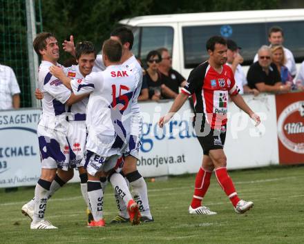 Fussball OEFB Cup. SAK gegen WAC/St. Andrae.  Torjubel (SAK).Klagenfurt, am 14.8.2009.
Foto: Kuess
---
pressefotos, pressefotografie, kuess, qs, qspictures, sport, bild, bilder, bilddatenbank