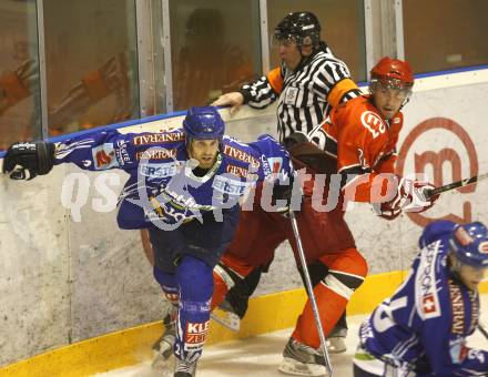 EBEL. Eishockey Bundesliga. Testspiel. Acroni Jesenice gegen EC VSV. Michael Martin (VSV), Sabahudin Kovacevic (Jesenice). Jesenice, 16. 9. 2009.
Foto: Kuess 

---
pressefotos, pressefotografie, kuess, qs, qspictures, sport, bild, bilder, bilddatenbank