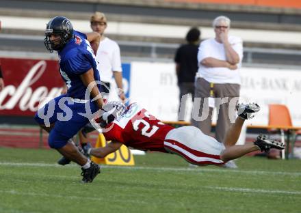 American Football European Championsship 2009. Oesterreich gegen Italien. Wolfgang Irbinger (AUT), Matteo Zucco (ITA). Wolfsberg, am 18.8.2009.
Foto: Kuess
---
pressefotos, pressefotografie, kuess, qs, qspictures, sport, bild, bilder, bilddatenbank