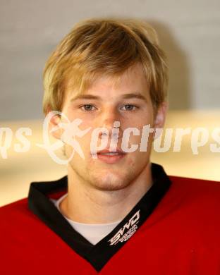 EBEL. Eishockey Bundesliga. KAC. Pirmann Markus. Klagenfurt, 20.8.2009.
Foto: Kuess
---
pressefotos, pressefotografie, kuess, qs, qspictures, sport, bild, bilder, bilddatenbank