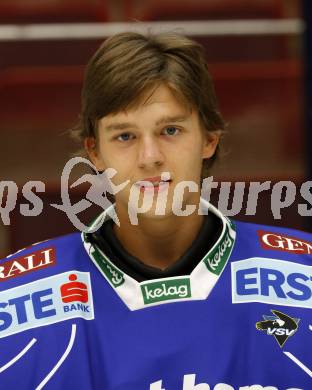 EBEL. Eishockey Bundesliga. VSV.  Mannschaftsfototermin. Manuel Skacal. Villach, 21.8.2009.
Foto: Kuess
---
pressefotos, pressefotografie, kuess, qs, qspictures, sport, bild, bilder, bilddatenbank