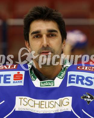 EBEL. Eishockey Bundesliga. VSV. Mannschaftsfototermin.  Gert Prohaska. Villach, 21.8.2009.
Foto: Kuess
---
pressefotos, pressefotografie, kuess, qs, qspictures, sport, bild, bilder, bilddatenbank