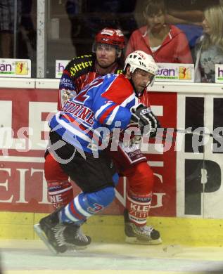 Eishockey Bundesliga. Testspiel KAC gegen Nuernberger Ice Tigers. David Schuller (KAC), Alain Nasreddine (Nuernberg). Klagenfurt, am 20.8.2009.
Foto: Kuess
---
pressefotos, pressefotografie, kuess, qs, qspictures, sport, bild, bilder, bilddatenbank