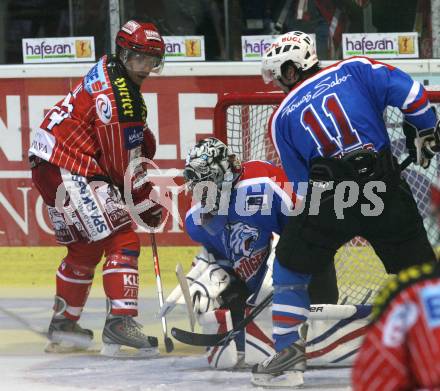 Eishockey Bundesliga. Testspiel KAC gegen Nuernberger Ice Tigers. Dieter Kalt (KAC), Patrick Ehelechner, Dan Spang (Nuernberg). Klagenfurt, am 20.8.2009.
Foto: Kuess
---
pressefotos, pressefotografie, kuess, qs, qspictures, sport, bild, bilder, bilddatenbank