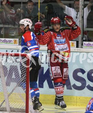 Eishockey Bundesliga. Testspiel KAC gegen Nuernberger Ice Tigers. Torjubel Manuel Geier (KAC). Klagenfurt, am 20.8.2009.
Foto: Kuess
---
pressefotos, pressefotografie, kuess, qs, qspictures, sport, bild, bilder, bilddatenbank