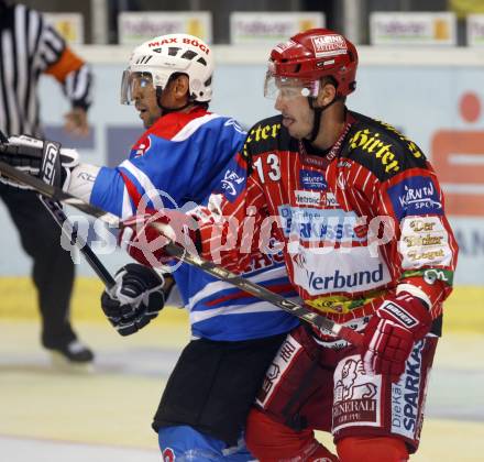 Eishockey Bundesliga. Testspiel KAC gegen Nuernberger Ice Tigers. Johannes Kirisits (KAC), Alain Nasreddine(Nuernberg). Klagenfurt, am 20.8.2009.
Foto: Kuess
---
pressefotos, pressefotografie, kuess, qs, qspictures, sport, bild, bilder, bilddatenbank