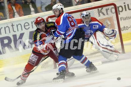 Eishockey Bundesliga. Testspiel KAC gegen Nuernberger Ice Tigers. Dieter Kalt (KAC), Florian Ondruschka (Nuernberg). Klagenfurt, am 20.8.2009.
Foto: Kuess
---
pressefotos, pressefotografie, kuess, qs, qspictures, sport, bild, bilder, bilddatenbank