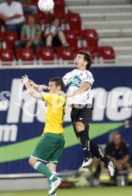 Fussball Austria Kaernten gegen SV Josko Ried. Fernando Troyansky (Kaernten), Hamdi Salihi (Ried). Klagenfurt, am 21.8.2009.
Foto: Kuess
---
pressefotos, pressefotografie, kuess, qs, qspictures, sport, bild, bilder, bilddatenbank