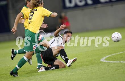 Fussball Austria Kaernten gegen SV Josko Ried. Andre Schembri (Kaernten), Stefan Lexa (Ried). Klagenfurt, am 21.8.2009.
Foto: Kuess
---
pressefotos, pressefotografie, kuess, qs, qspictures, sport, bild, bilder, bilddatenbank