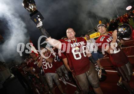 American Football. European Championship 2009. Oesterreich gegen Daenemark. Jubel Bernd Leitsoni, Andreas Stossier (Oesterreich). Wolfsberg, 22.8.2009.
Foto: Kuess
---
pressefotos, pressefotografie, kuess, qs, qspictures, sport, bild, bilder, bilddatenbank