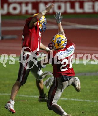 American Football. European Championship 2009. Oesterreich gegen Daenemark. Armando Ponce de Leon, Mario Nerad (Oesterreich). Wolfsberg, 22.8.2009.
Foto: Kuess
---
pressefotos, pressefotografie, kuess, qs, qspictures, sport, bild, bilder, bilddatenbank