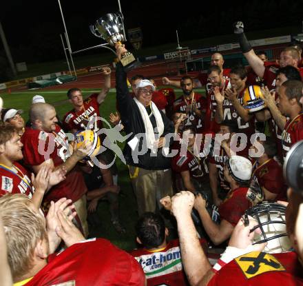 American Football. European Championship 2009. Oesterreich gegen Daenemark. Jubel Rick Rhoades (Oesterreich). Wolfsberg, 22.8.2009.
Foto: Kuess
---
pressefotos, pressefotografie, kuess, qs, qspictures, sport, bild, bilder, bilddatenbank