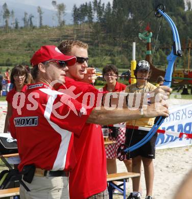 EBEL. Eishockey Bundesliga. KAC. Highland Games fuer Eishockey Fanclubs. Mike Craig. Althofen, am 22.8.2009.
Foto: Kuess
---
pressefotos, pressefotografie, kuess, qs, qspictures, sport, bild, bilder, bilddatenbank