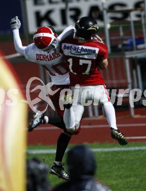 American Football. European Championship 2009. Oesterreich gegen Daenemark. Starzengruber Florian (Oesterreich), Lars Hammer (Daenemark). Wolfsberg, 22.8.2009.
Foto: Kuess
---
pressefotos, pressefotografie, kuess, qs, qspictures, sport, bild, bilder, bilddatenbank