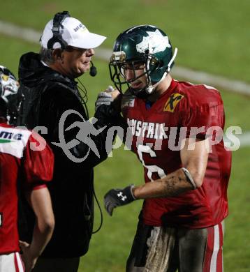 American Football. European Championship 2009. Oesterreich gegen Daenemark. Andrej Kliman, Headcoach Rick Rhoades (Oesterreich). Wolfsberg, 22.8.2009.
Foto: Kuess
---
pressefotos, pressefotografie, kuess, qs, qspictures, sport, bild, bilder, bilddatenbank