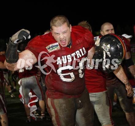 American Football. European Championship 2009. Oesterreich gegen Daenemark. Jubel Bernd Leitsoni (Oesterreich). Wolfsberg, 22.8.2009.
Foto: Kuess
---
pressefotos, pressefotografie, kuess, qs, qspictures, sport, bild, bilder, bilddatenbank