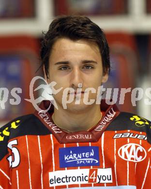 EBEL. Eishockey Bundesliga. KAC. Mannschaftsfototermin. Fabian Scholz. Klagenfurt, am 24.8.2009.
Foto: Kuess 

---
pressefotos, pressefotografie, kuess, qs, qspictures, sport, bild, bilder, bilddatenbank