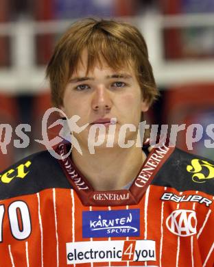 EBEL. Eishockey Bundesliga. KAC. Mannschaftsfototermin. Markus Poeck. Klagenfurt, am 24.8.2009.
Foto: Kuess 

---
pressefotos, pressefotografie, kuess, qs, qspictures, sport, bild, bilder, bilddatenbank