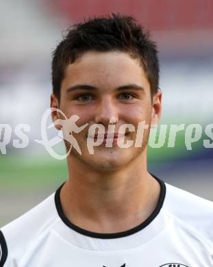 Fussball Bundesliga. Fussball Akademie SK Austria Kaernten. Amateure.  Bundesnachwuchszentrum. Roland Putsche.  Klagenfurt, am 6.8.2009.
Foto: Kuess 
---
pressefotos, pressefotografie, kuess, qs, qspictures, sport, bild, bilder, bilddatenbank