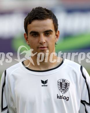 Fussball Bundesliga. Fussball Akademie SK Austria Kaernten. Amateure.  Bundesnachwuchszentrum. Alexander Percher. Klagenfurt, am 6.8.2009.
Foto: Kuess 
---
pressefotos, pressefotografie, kuess, qs, qspictures, sport, bild, bilder, bilddatenbank