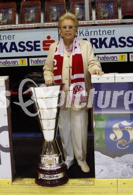 EBEL. Eishockey Bundesliga. KAC. Mannschaftsfototermin. Heidi Horten. Klagenfurt, am 24.8.2009.
Foto: Kuess 

---
pressefotos, pressefotografie, kuess, qs, qspictures, sport, bild, bilder, bilddatenbank