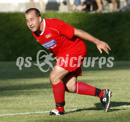 Fussball KFV Cup. DSG Sele/Zell gegen SAK. Alexander Mak (Zell). Zell, am 26.8.2009.
Foto: Kuess
---
pressefotos, pressefotografie, kuess, qs, qspictures, sport, bild, bilder, bilddatenbank