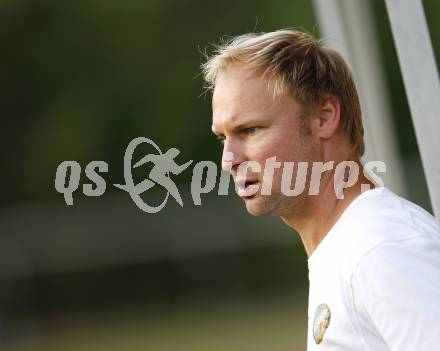 Fussball Kaerntner Liga. VSV gegen SV Feldkirchen. Trainer Wolfgang Wallner (VSV). Villach, am 28.8.2009.
Foto: Kuess
---
pressefotos, pressefotografie, kuess, qs, qspictures, sport, bild, bilder, bilddatenbank