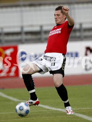 Fussball Kaerntner Liga. VSV gegen SV Feldkirchen. Gerfried Andreas Zwatz (Feldkirchen). Villach, am 28.8.2009.
Foto: Kuess
---
pressefotos, pressefotografie, kuess, qs, qspictures, sport, bild, bilder, bilddatenbank